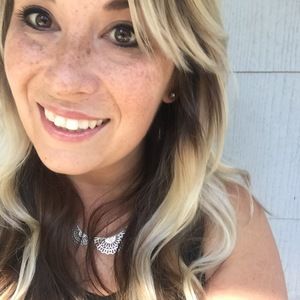 Meet your Posher, Hillary